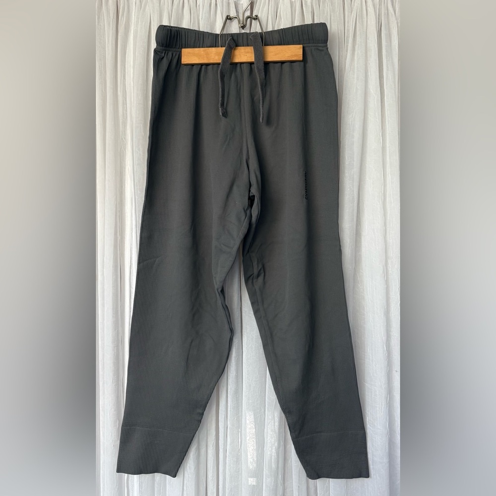 Gymshark Men's Ribbed Charcoal Jogger Pants